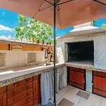 Charming In With Private Pool Jezera