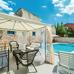 Charming In With Private Pool Villa Jezera
