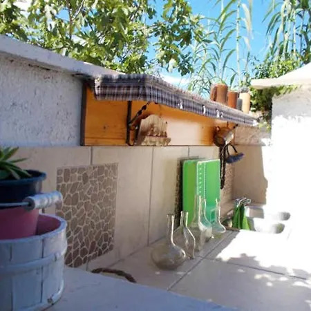 Willa Charming In With Private Pool Jezera