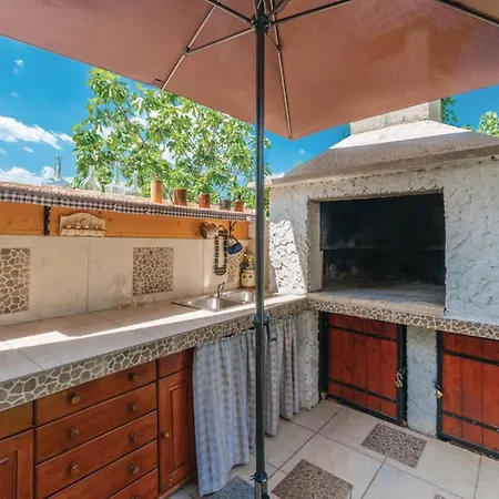 Villa Charming In With Private Pool *