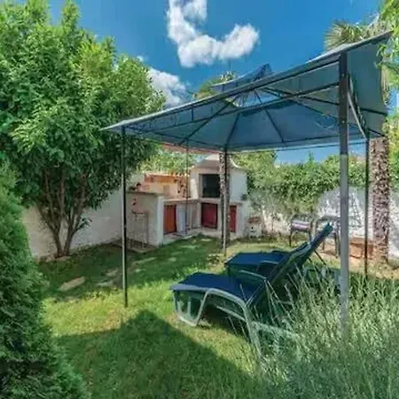 Charming In With Private Pool