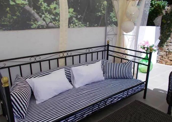 Charming In With Private Pool * Jezera